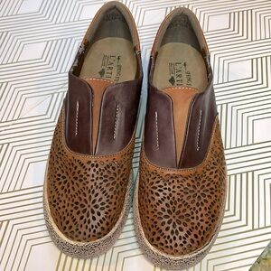 ✔️ L’Artiste Slip On Sneaker by Spring Step Ladies Size 38 or 7.5-8